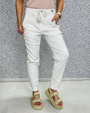 White Hi-Rise Judy Blue Joggers JB88812