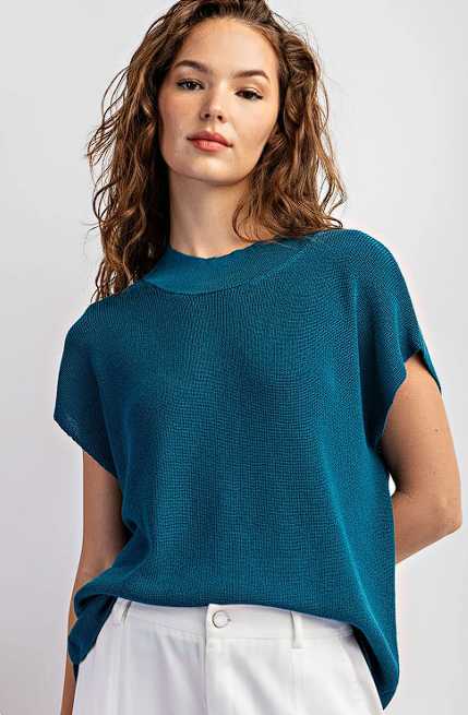 Solid Short Sleeve Sweater in Teal (REG)