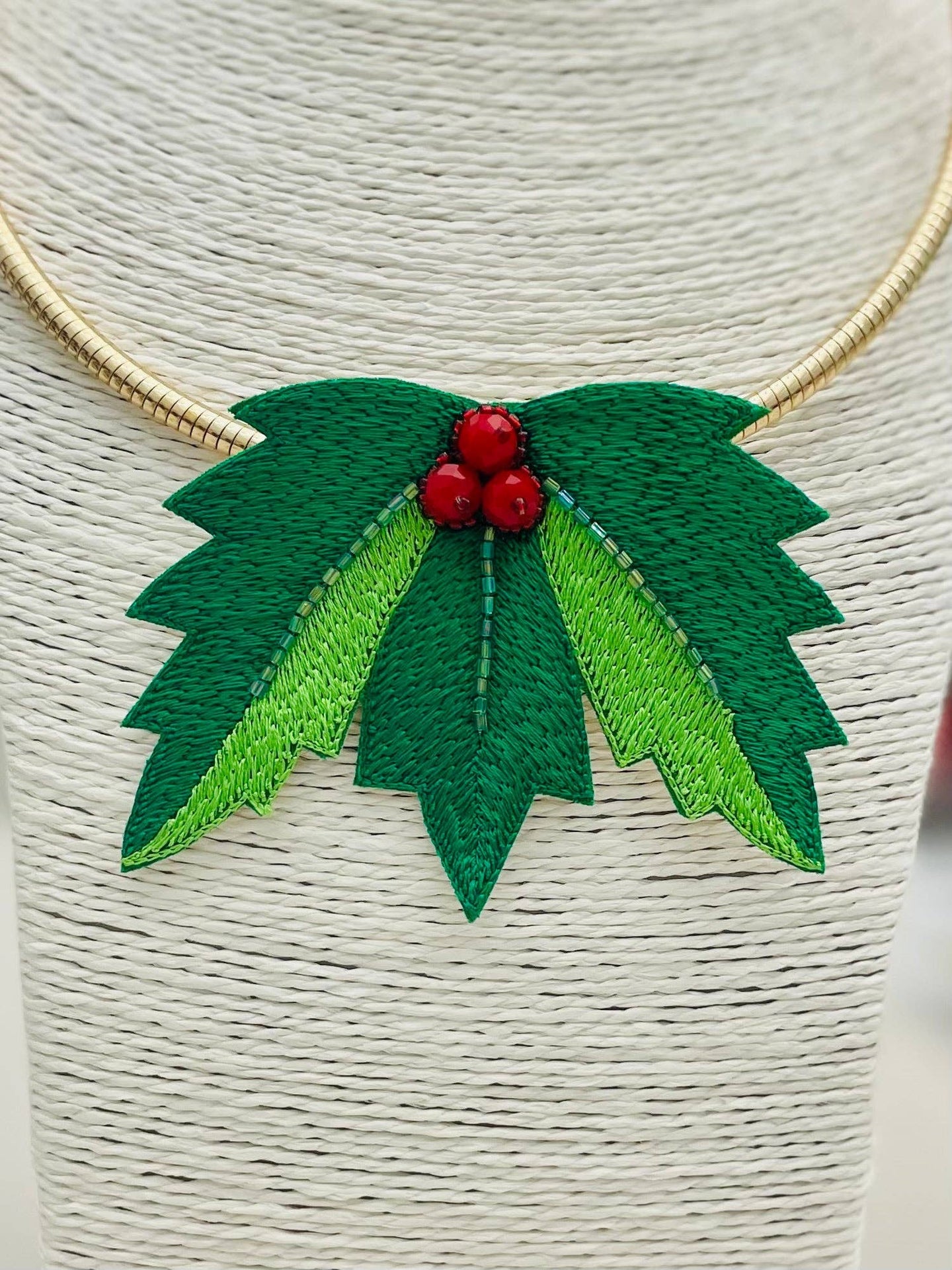 Christmas Holly Collar Necklace
