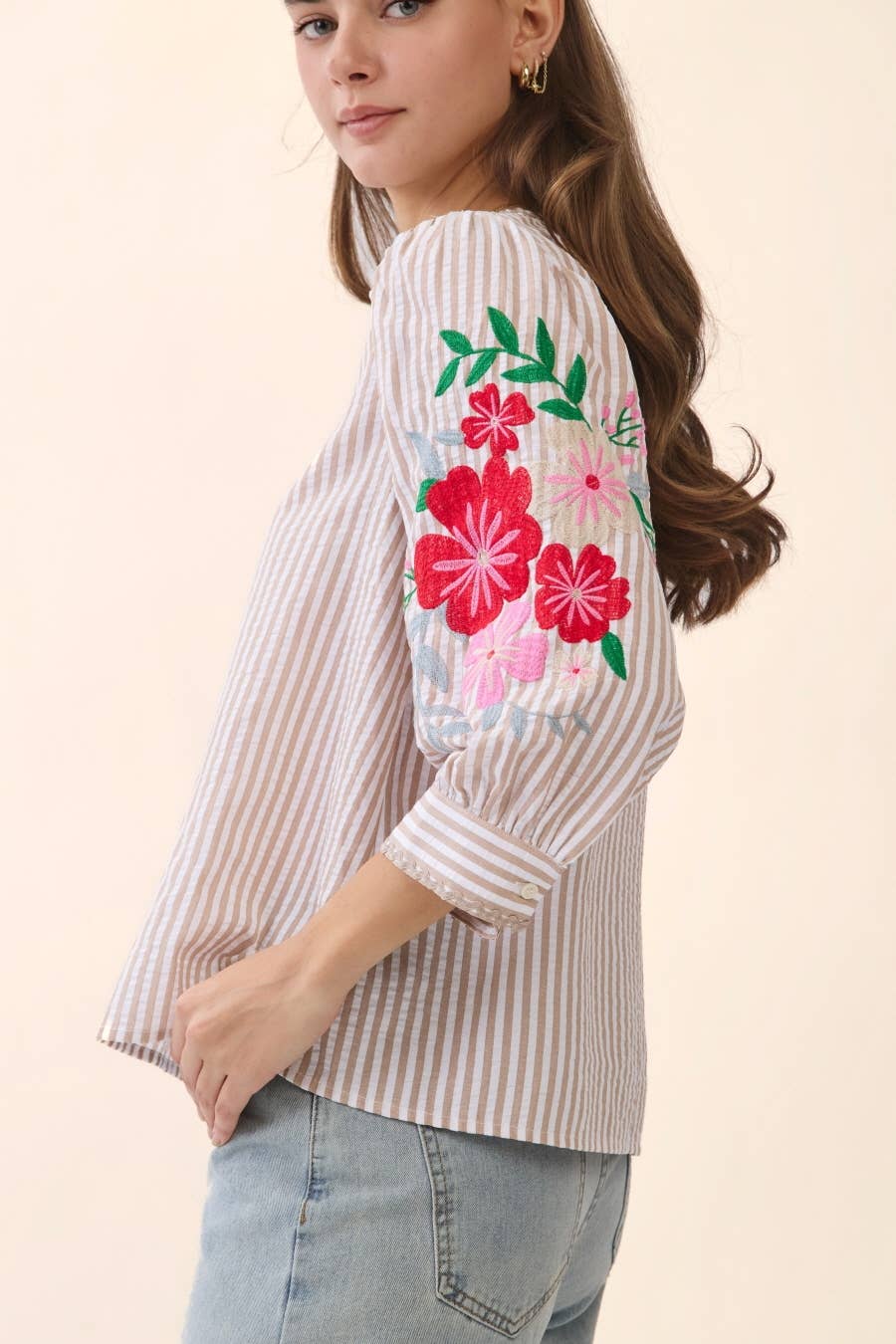 Floral Sleeve Striped Top in Taupe (PLUS)