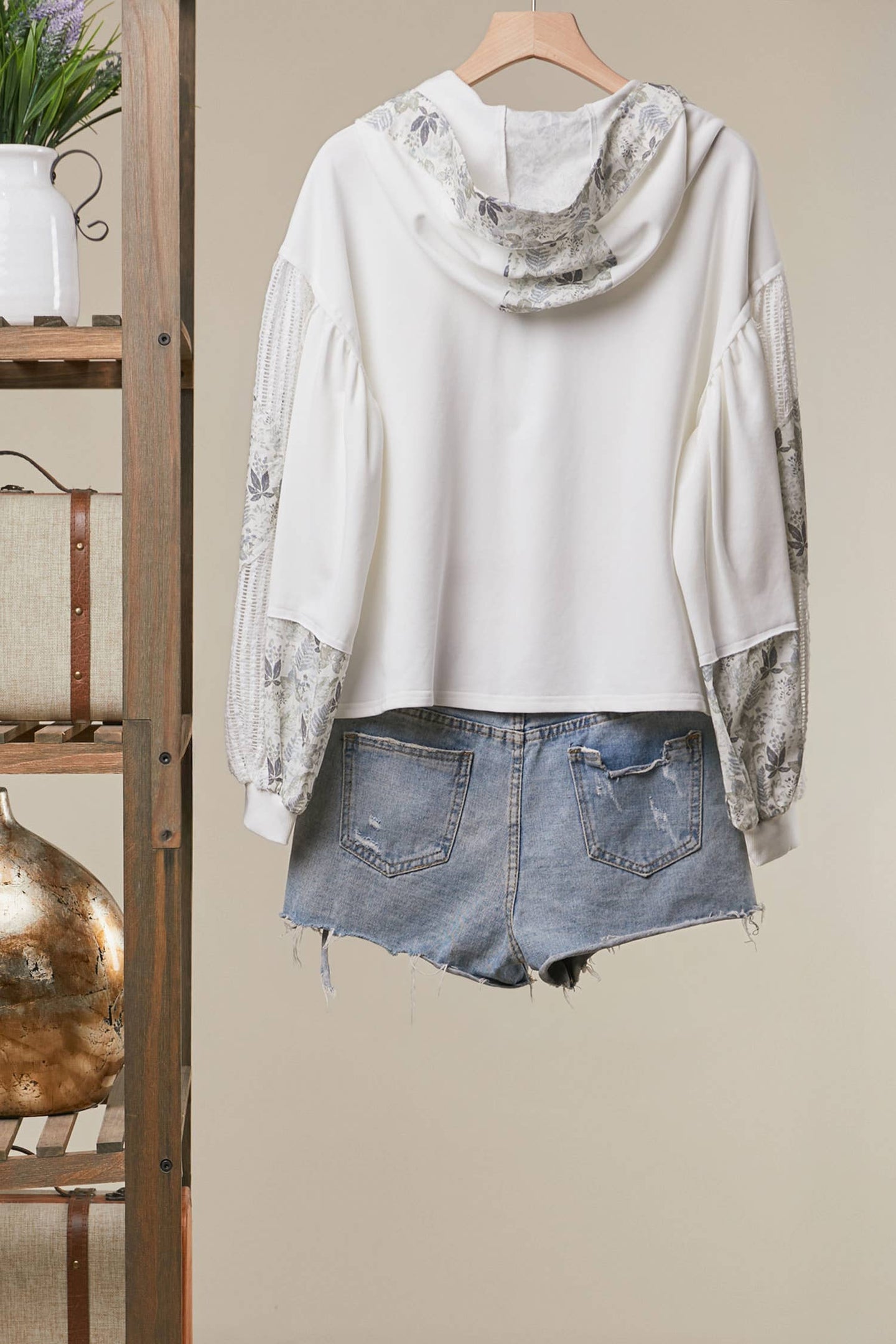 Floral Trim Hoodie Top (REG)