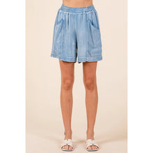 Easy Fit Denim Shorts in Lt Denim (REG)