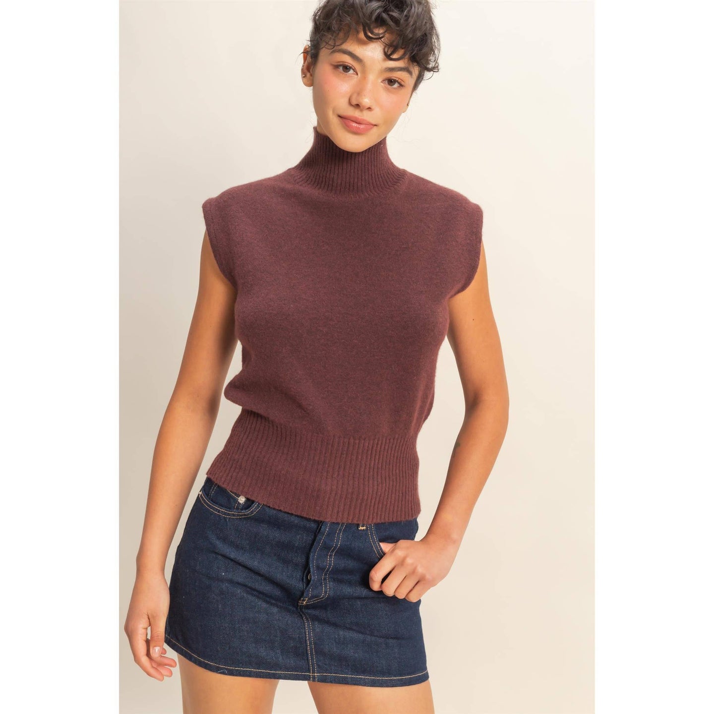 High Neck Sleeveless Top in Chestnut (REG)