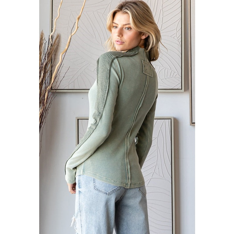 Center Seam Thermal Top in Sage (REG)