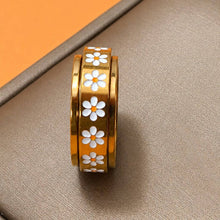 18K Stainless Steel Daisy Spinner Ring