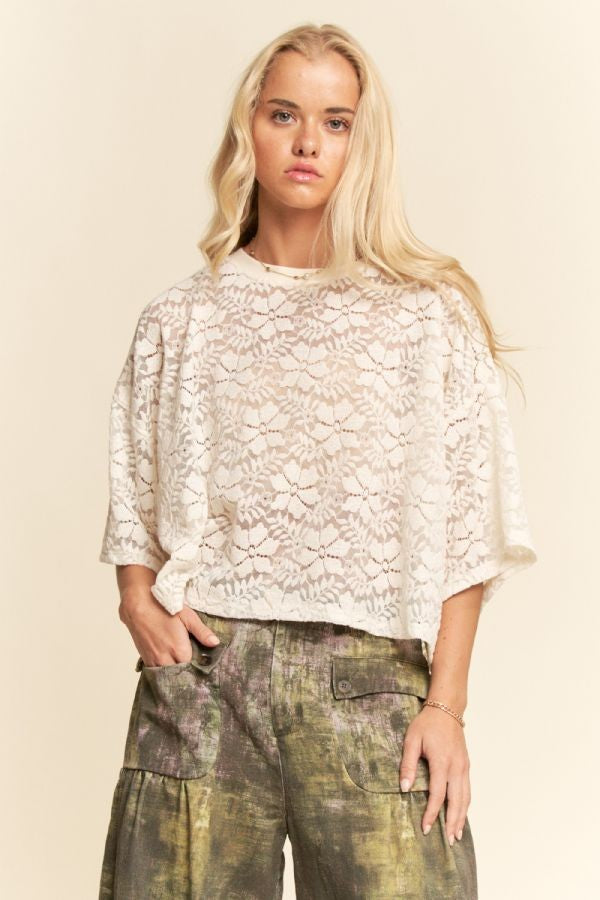 Boxy Floral Lace Top in Cream (REG)