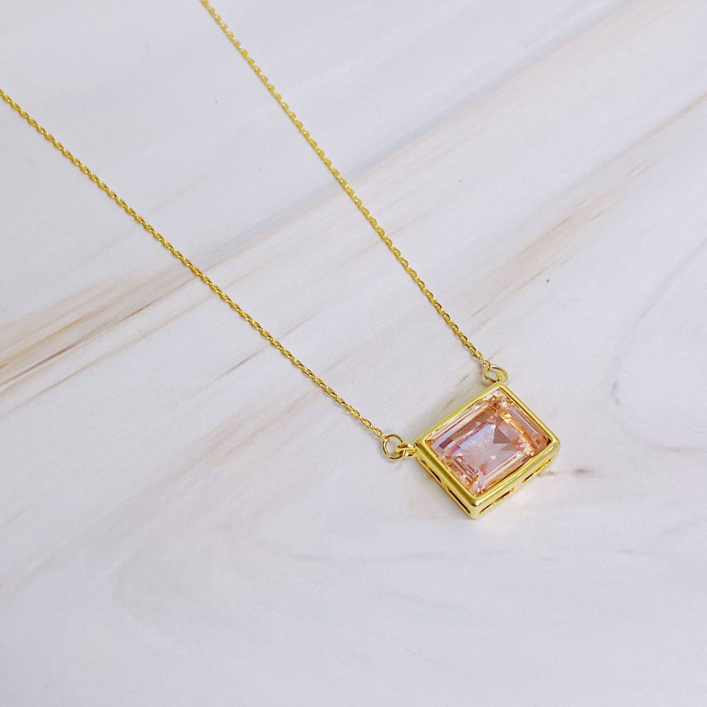 18K Sweet Square Necklace