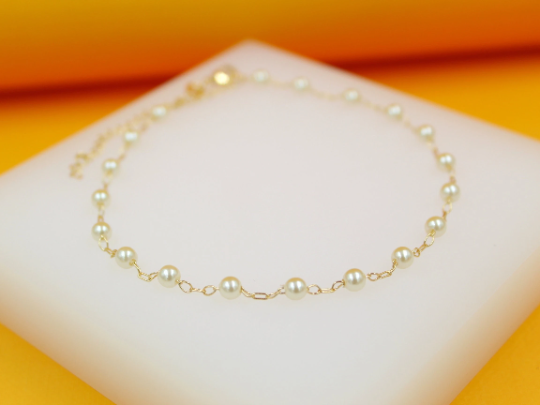 18K Classy Pearl Anklet