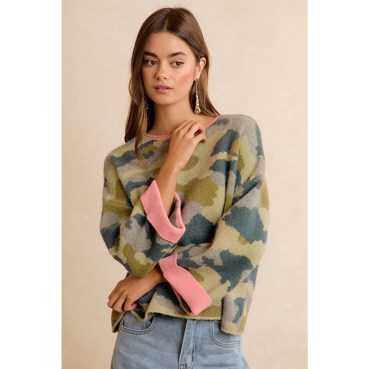 Camo Contrast Roll Sleeve Sweater (REG)