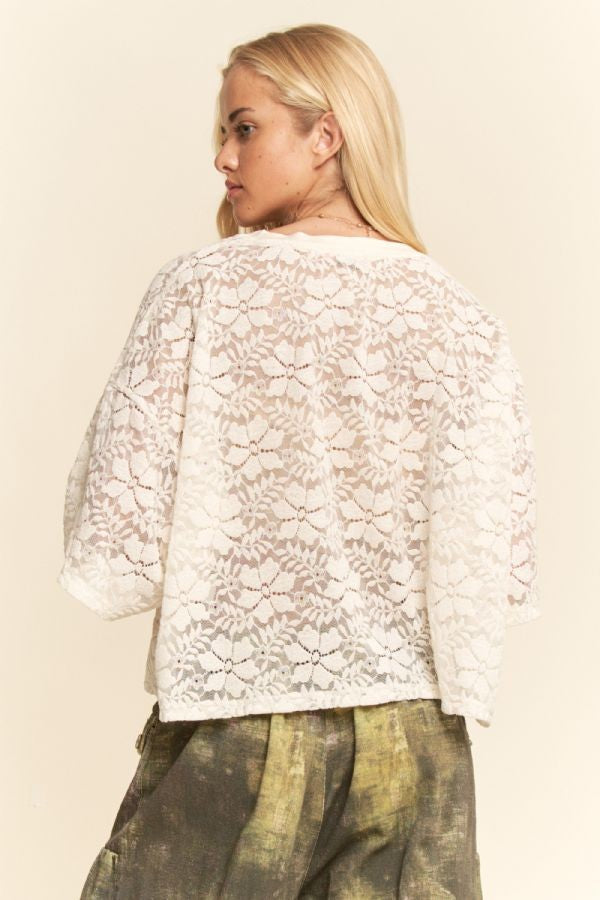 Boxy Floral Lace Top in Cream (REG)