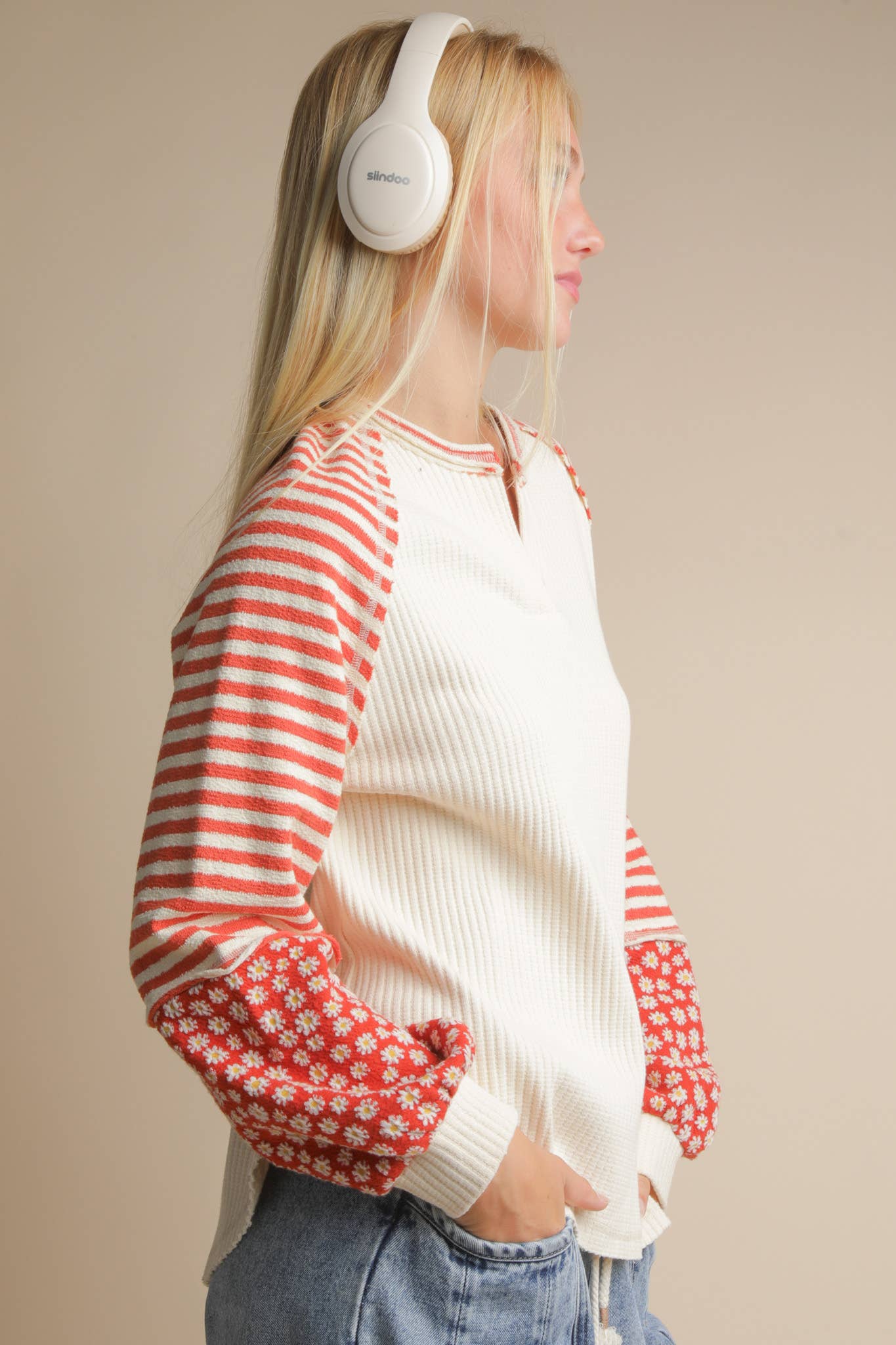 Floral & Stripe Casual Knit Top in Cream (REG/PLUS)