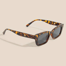 Classy Chic Rectangle Sunglasses