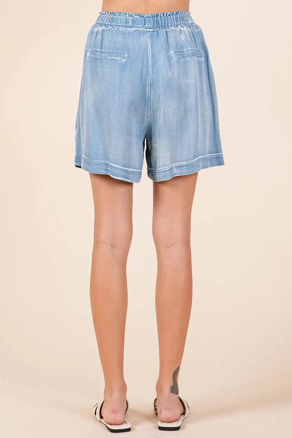 Easy Fit Denim Shorts in Lt Denim (REG)