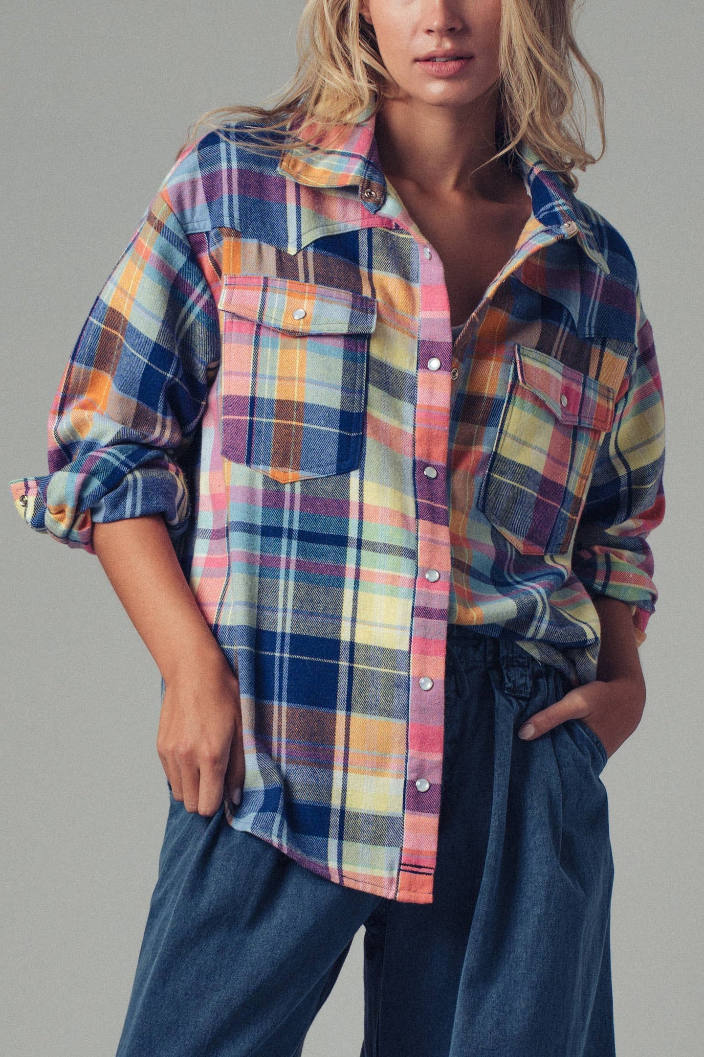 Plaid Snap-Front Top (REG)