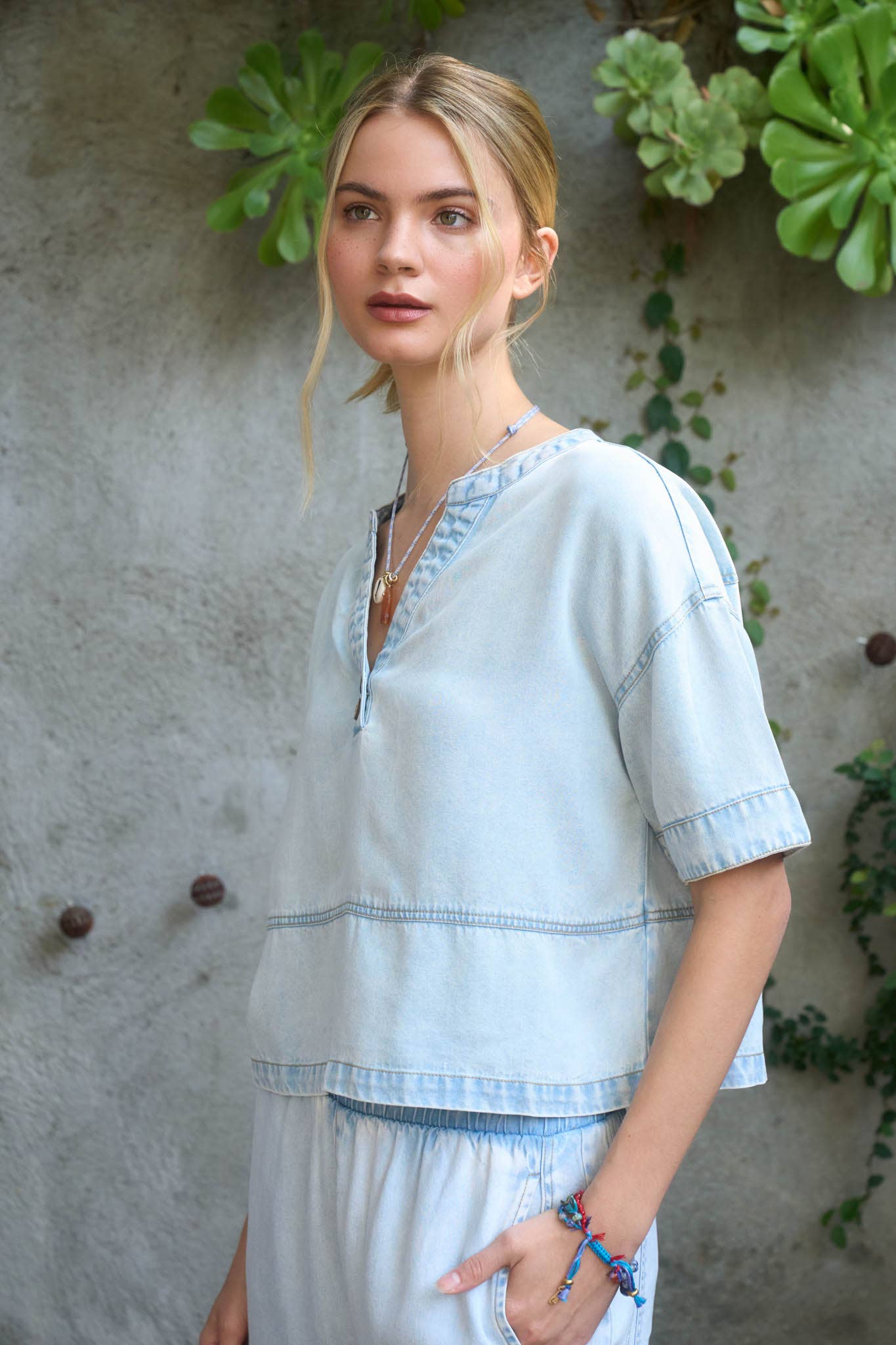 Washed Denim Split Neck Top (REG)