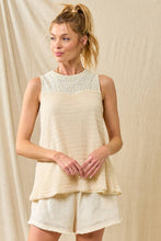 Textured Yoke Top (REG)