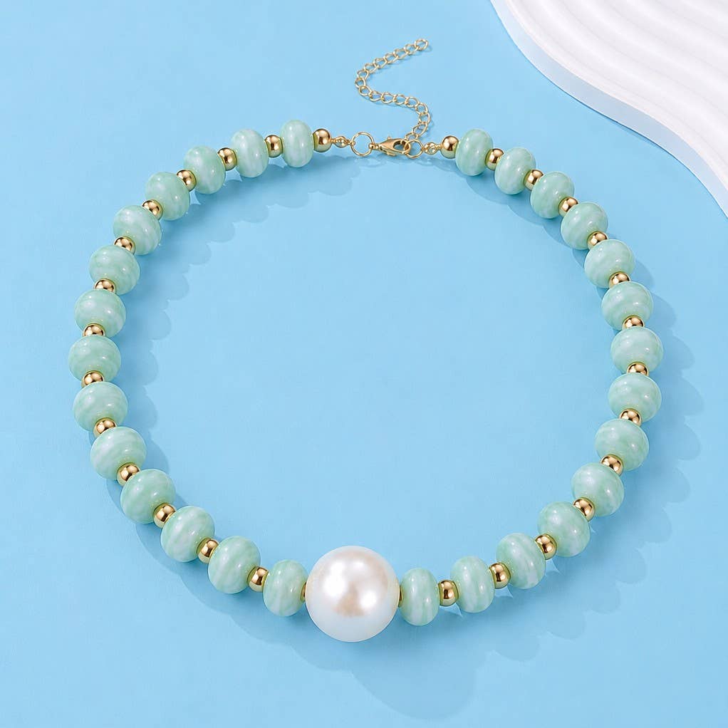 Chunky Pearl Resin Necklace