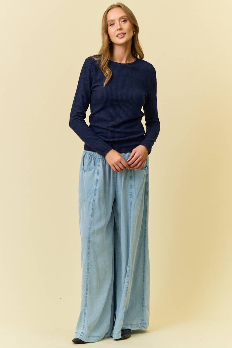 Lace Trim Textured Top in Navy (REG)