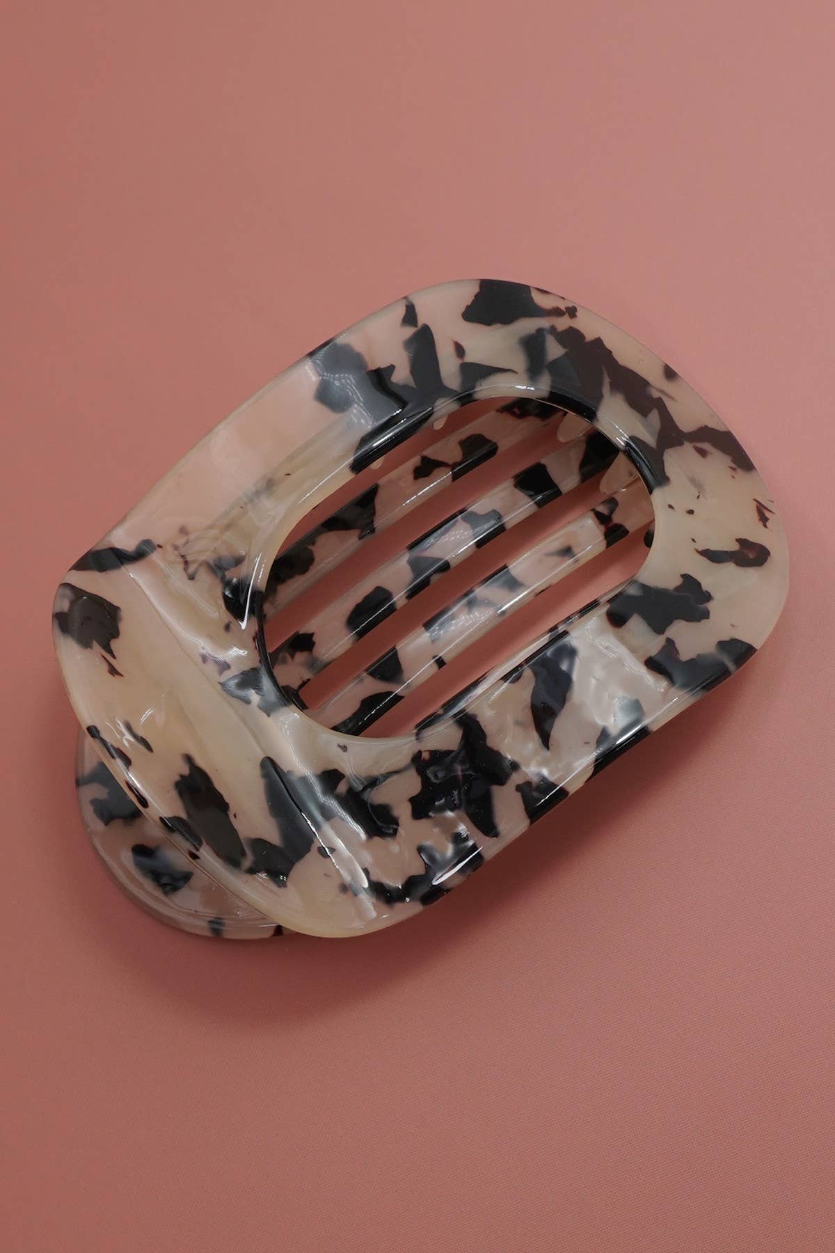 Jumbo Lay Flat Oval Claw Clip