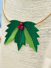 Christmas Holly Collar Necklace