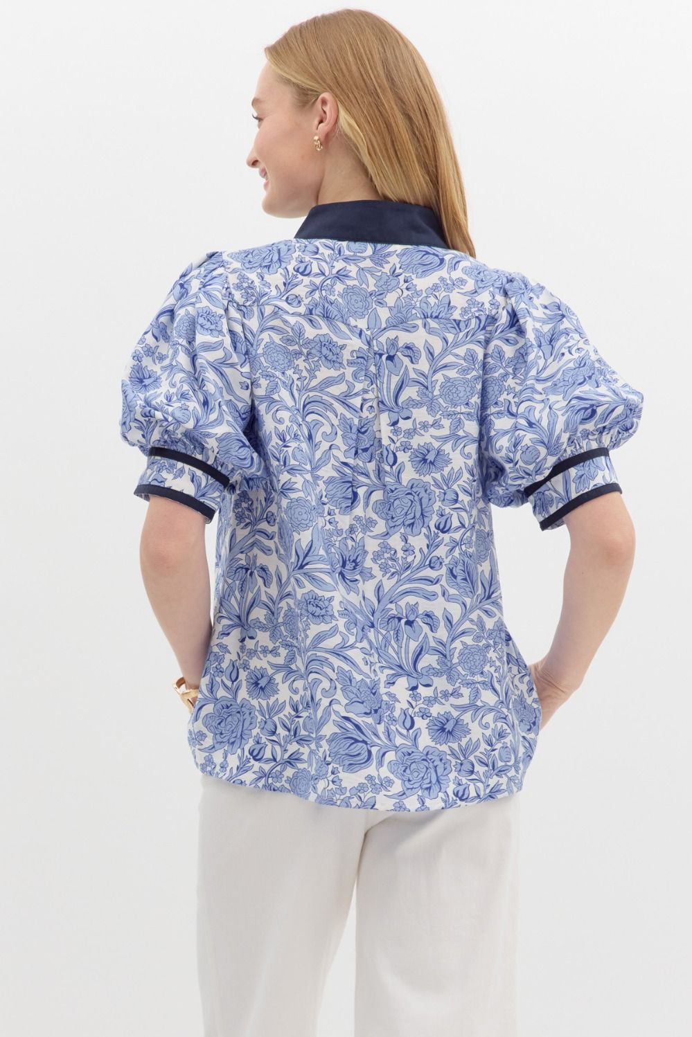 Floral Print Puff Sleeve Top in Blue (REG)