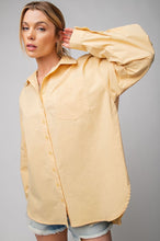Classic Collar and Button Top in Straw (REG)