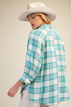Brushed Flannel Plaid Top in Aqua (REG)