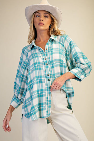 Brushed Flannel Plaid Top in Aqua (REG)