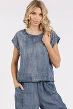 Chambray Button Back Top (REG)