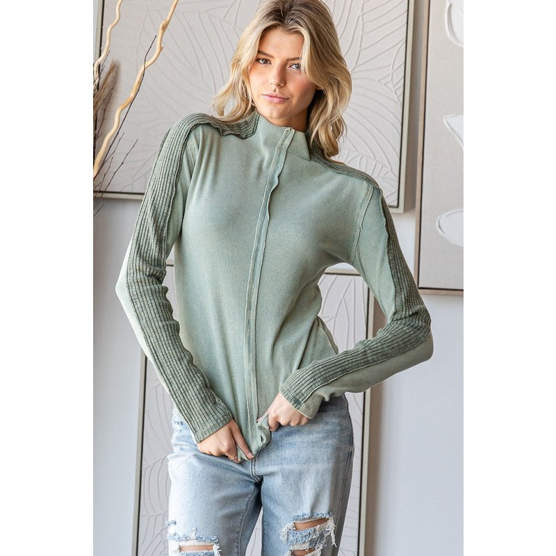Center Seam Thermal Top in Sage (REG)