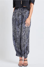 Missy Jogger Pants in Zebra Stripe (REG)