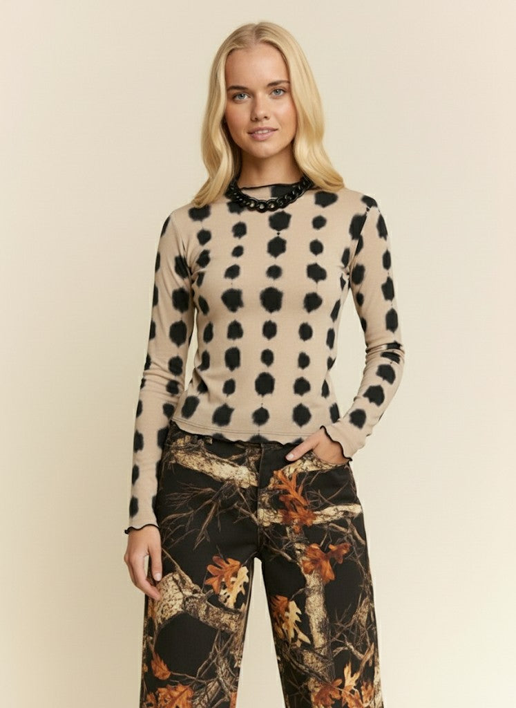 Tie Dye Polka Dot Mesh Top in Dove (REG)