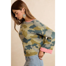 Camo Contrast Roll Sleeve Sweater (REG)
