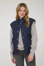 Snap Button Quilted Puffer Vest in Navy (REG)