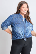 Washed Chambray Denim Top (PLUS)