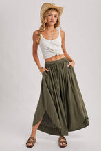 Side Slit Wide Leg Pants in Olive (REG)