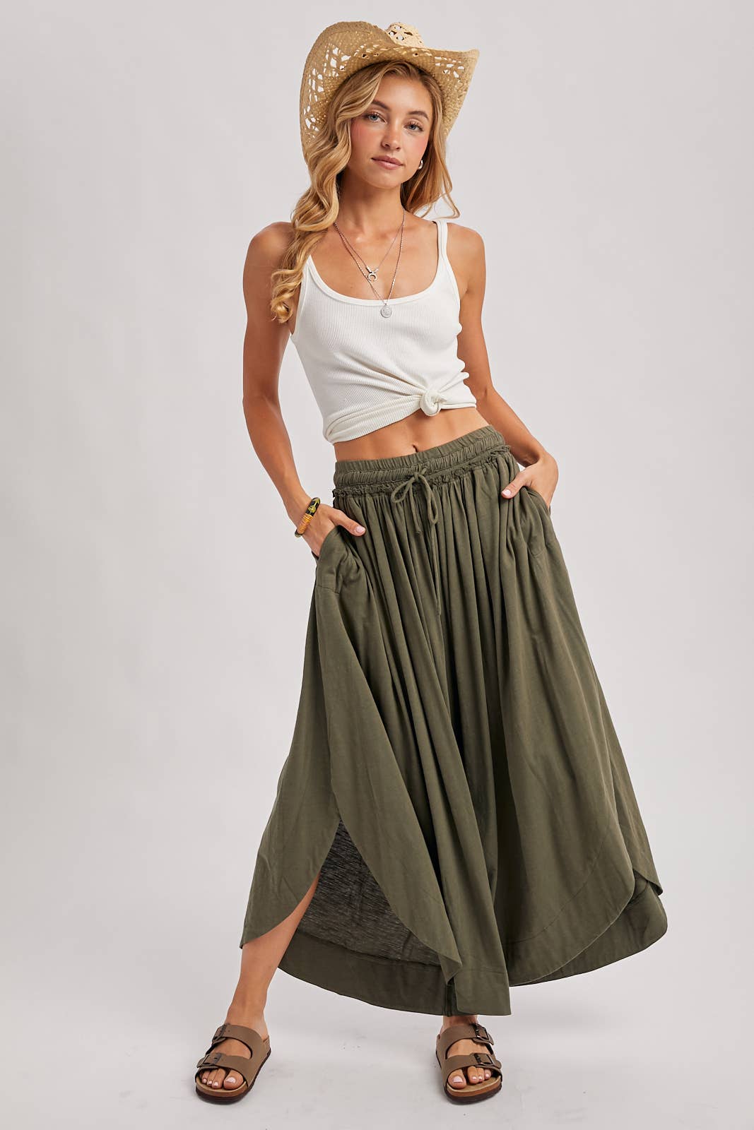 Side Slit Wide Leg Pants in Olive (REG)